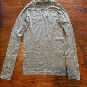 Gray Striped Women’s Lululemon Shirt